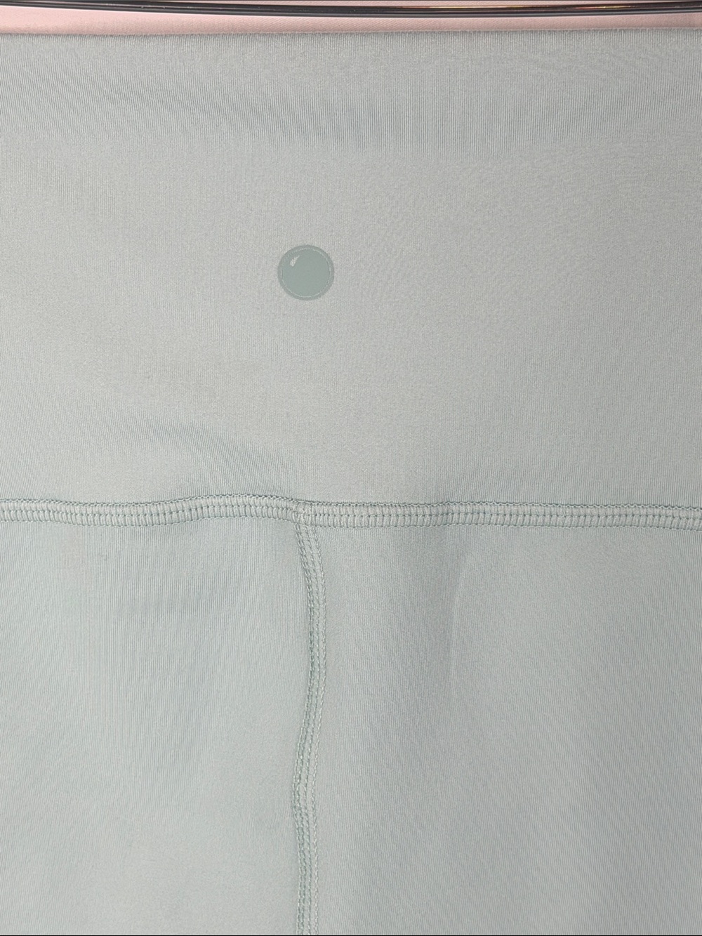 Yogalicious Lux Everyday 5” Short High-Rise in Seafoam. Womens Size M. Very soft - Picture 4 of 4